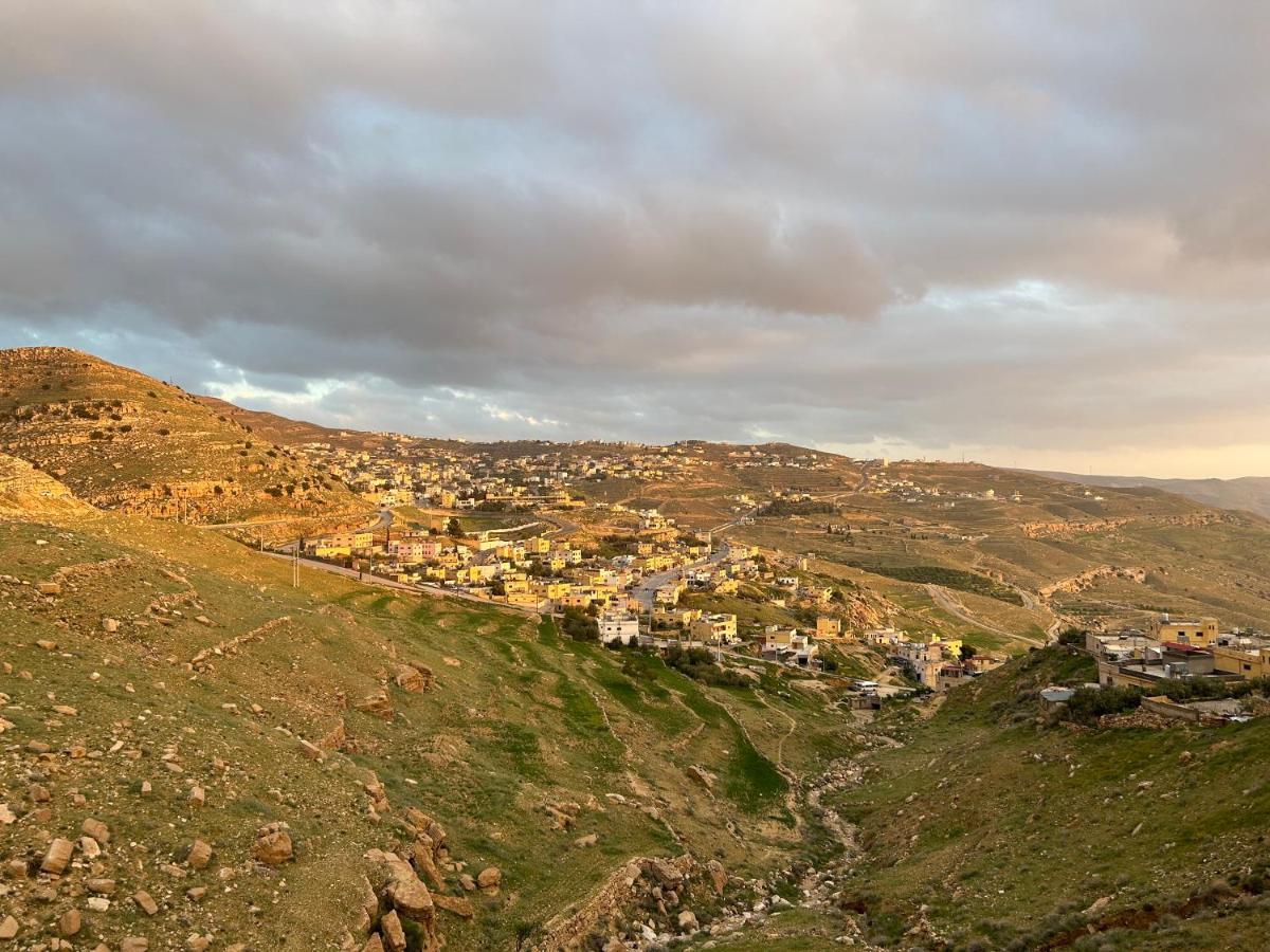 Petra Pass Hostel Ουάντι Μούσα Εξωτερικό φωτογραφία